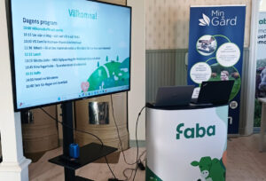 Luentosalin yleiskuvaa